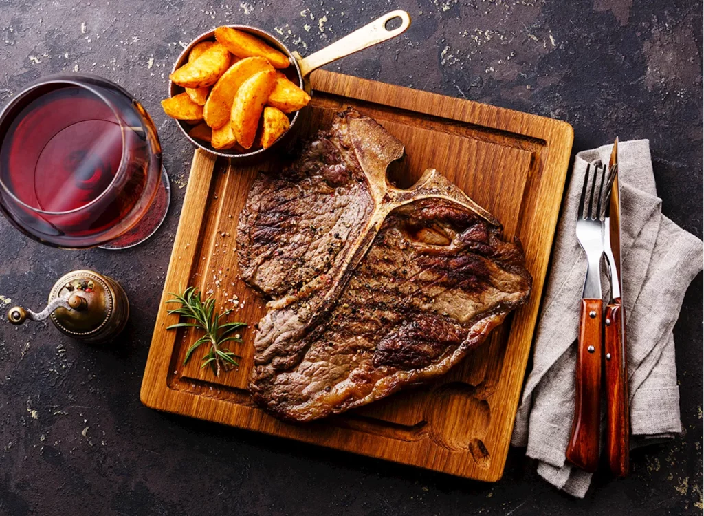 6-restaurant-chains-that-serve-the-best-t-bones-6-restaurant-chains-that-serve-the-best-t-bones-70-E