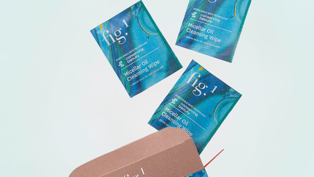 83509451007-fig-1-cleansing-wipes-3