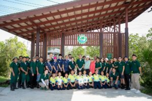 Chiva-Som-Hua-Hin-Team-Guests-and-Students-1