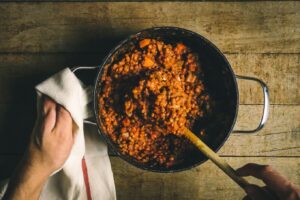 Veg-News-veganlentildish-unsplash