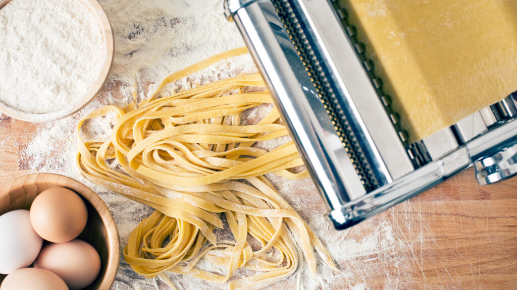 fresh pasta and pasta machine