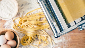 fresh pasta and pasta machine